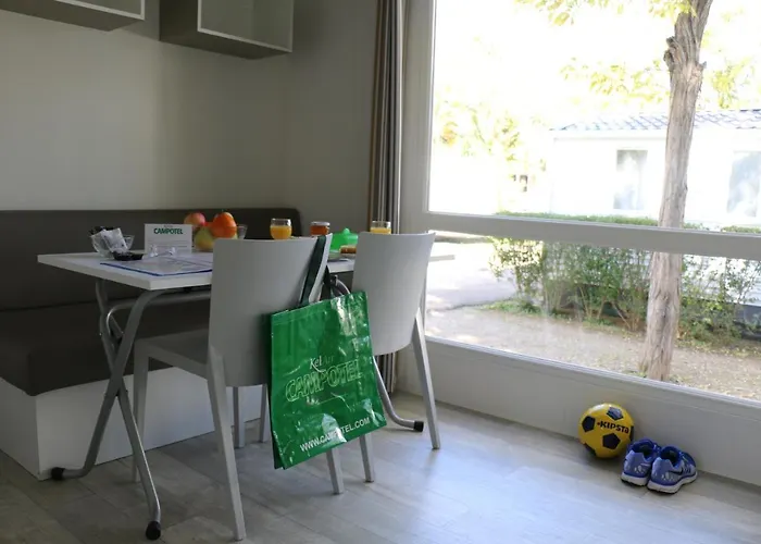 Campingplads Mobile Homes By Kelair At Playa Montroig Tarragona